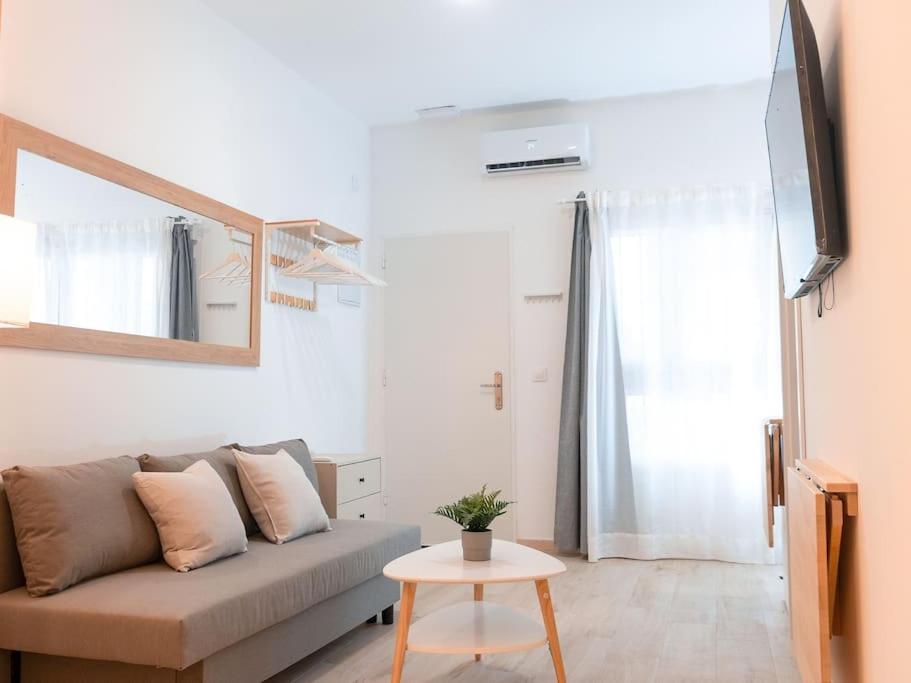 Acogedor Estudio En Triana Con Jacuzzi Y Wifi Sevilla Dış mekan fotoğraf
