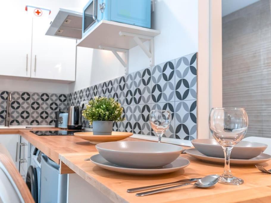 Acogedor Estudio En Triana Con Jacuzzi Y Wifi Sevilla Dış mekan fotoğraf