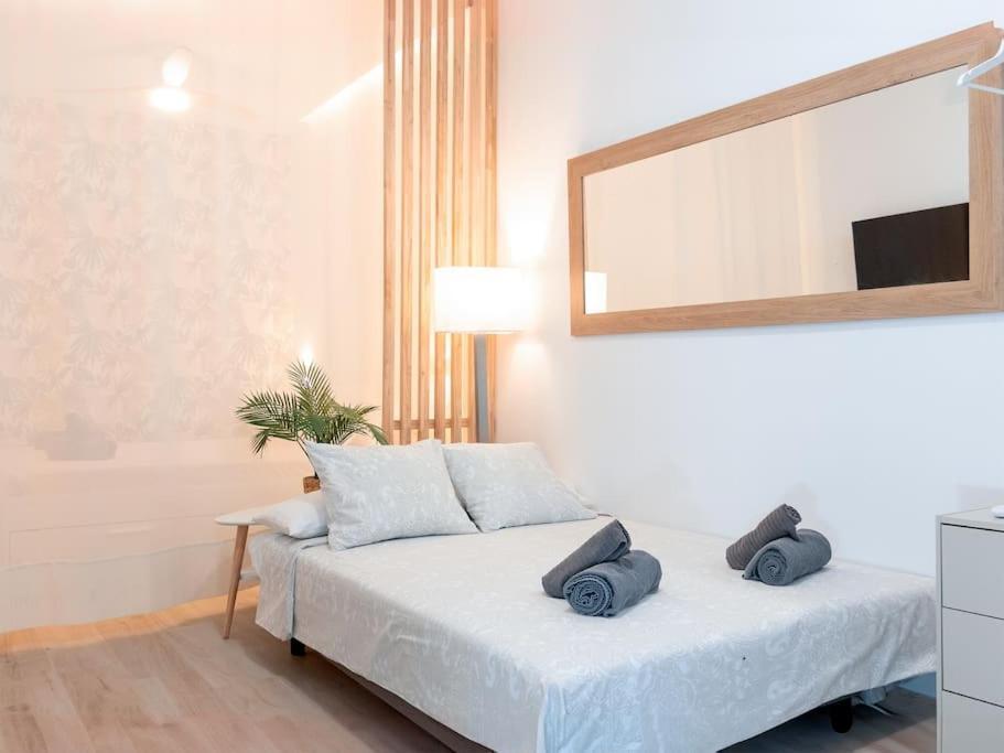 Acogedor Estudio En Triana Con Jacuzzi Y Wifi Sevilla Dış mekan fotoğraf