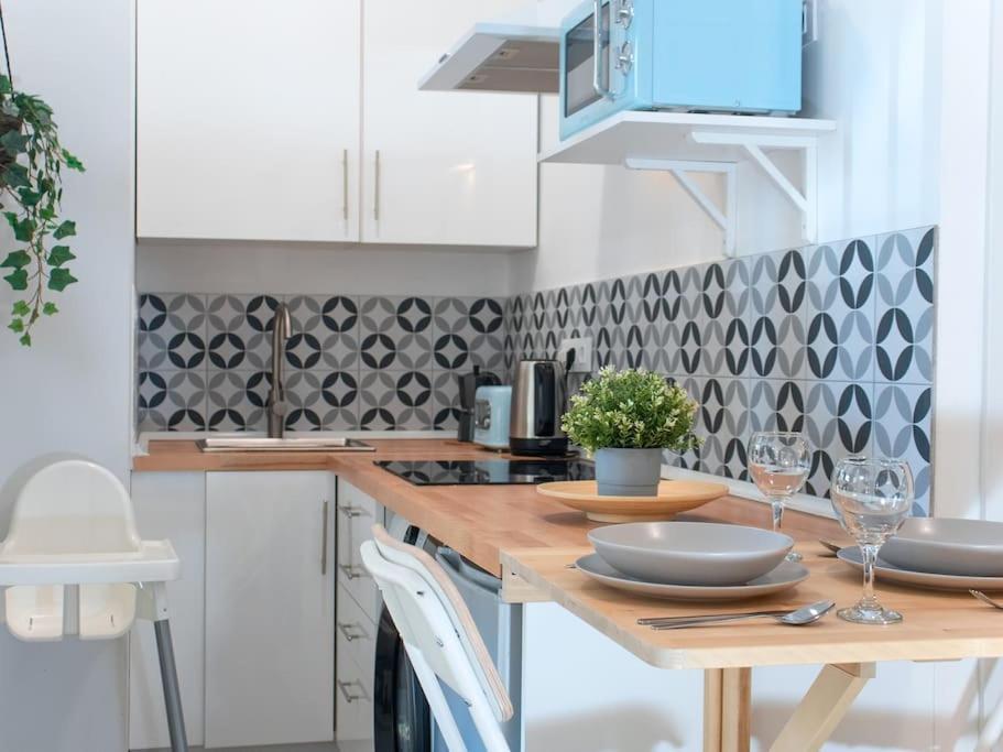 Acogedor Estudio En Triana Con Jacuzzi Y Wifi Sevilla Dış mekan fotoğraf